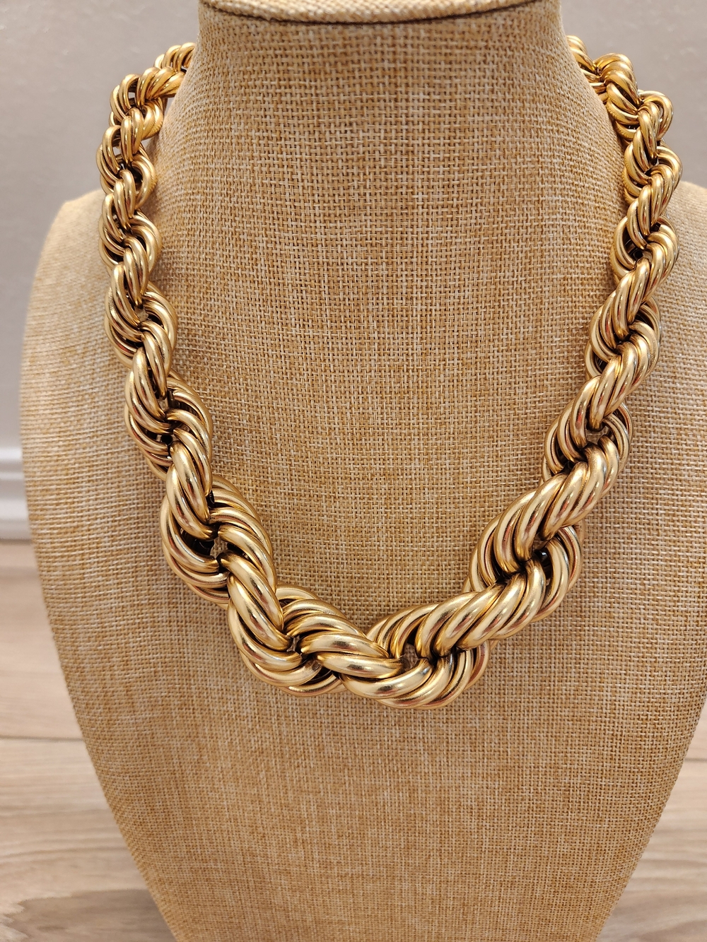 Kendra Scott Vintage Gold-Tone Twisted Rope Statement Necklace